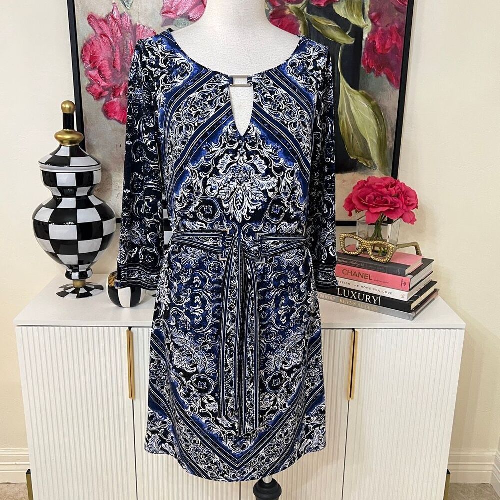 White House Black Market Women's Paisley 3/4 Sleeve Belted Dress Blue Size Small